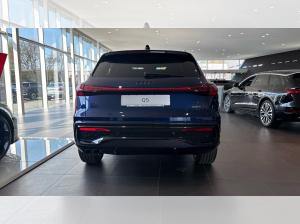 Audi Q5 SUV TDI quattro S tronic Digitales Cockpit