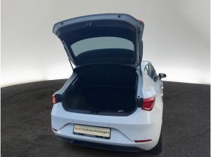 Seat Leon 1.5 eTSI Road Edition DSG Kamera Sitzhzg LED