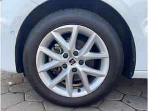 Seat Leon 1.5 eTSI Road Edition DSG Kamera Sitzhzg LED