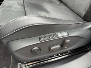 Volkswagen ID.7 Tourer Pro 210/77 Wärmepumpe Navi LED SHZ