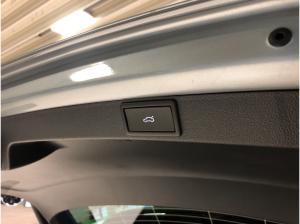Skoda Octavia Combi 2.0 TSI DSG RS Matrix AHK HUD RFK 19 Zoll