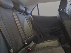 Volkswagen T-Roc 1.5 eTSI DSG Style+AHK+WR+NAVI+IQLIGHT+EAS