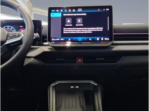 Volkswagen T-Roc 1.5 eTSI DSG Style+AHK+WR+NAVI+IQLIGHT+EAS