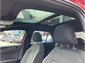 Volkswagen T-Roc 1.5TSi DSG R-Line Panoramadach ACC Navi 17Zoll ergoActive Sitz
