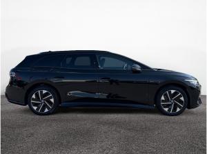 Volkswagen ID.7 Tourer Pro S AHK*ALLWETTERREIFE*WÄRMEPUMPE*IQ.DRIVE*INTERIEURPAKET
