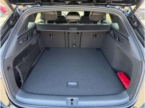 Volkswagen ID.7 Tourer Pro S AHK*ALLWETTERREIFE*WÄRMEPUMPE*IQ.DRIVE*INTERIEURPAKET