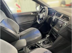 Volkswagen Tiguan 2.0 TSI DSG 4Motion R Akrapovic Harman Kardon Navi IQ.Light DCC DAB+ FrontAssist