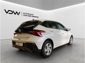 Hyundai i20 SELECT MIT NAVIGATION + RUECKFAHRKAMERA U.V.M!