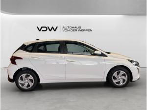 Hyundai i20 SELECT MIT NAVIGATION + RUECKFAHRKAMERA U.V.M!