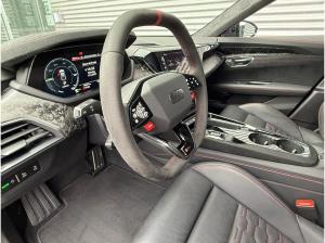 Audi RS e-tron GT performance +AKTIVFAHRWERK+ALLRADLENKUNG+