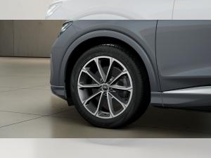 Audi Q4 e-tron Sportback 55 e-tron quattro S line Matrix AHK Sonos *8.Fach bereift*
