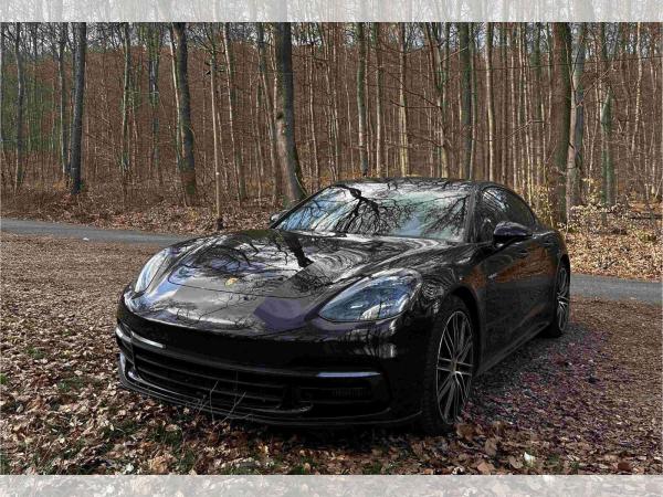 Porsche Panamera 4 E-Hybrid