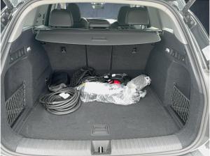 Audi Q6 e-tron Q6 SUV e-tron HUD PANO 20 Matrix AHK 360 ACC
