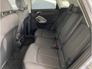 Audi Q3 35 TFSI advanced S tronic LED+AHK+ACC+PRIVACY+AKTION