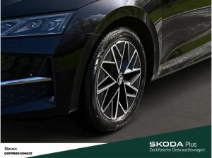 Skoda Octavia Combi SELECTION TDI DSG NAVI SITZHEIZUNG EINPARKHILFE LED