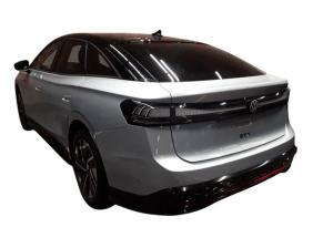 Volkswagen ID.7 GTX 4Mo. - Interieur und Exterieur Plus Paket + PANO / 8-fach Bereift