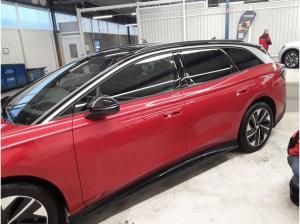 Volkswagen ID.7 Tourer Pro S - "Interieur- und Exterieur-Plus-Paket" + PANO / 8-fach Bereift