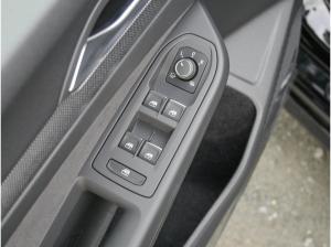 Volkswagen Golf R-Line 1,5eTSI DSG PANO,Standheizung Lagerwagen !