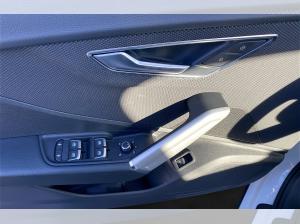 Audi Q2 35 TFSI advanced Matrix ACC AHK Standhzg. ACC