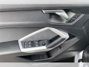 Audi Q3 35 TFSI advanced S-tronic LED Navi ACC AHK Optik schwarz