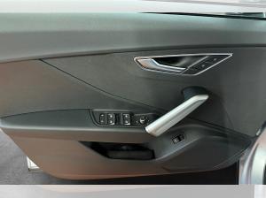 Audi Q2 35 TFSI advanced S-tronic LED Navi ACC AHK RFK