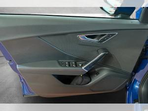 Audi Q2 S line 35 TFSI S-tronic Matrix Navi ACC Leder AHK