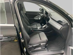 Audi Q3 35TFSI S tronic advanced NAVI LED ACC RFK SHZ