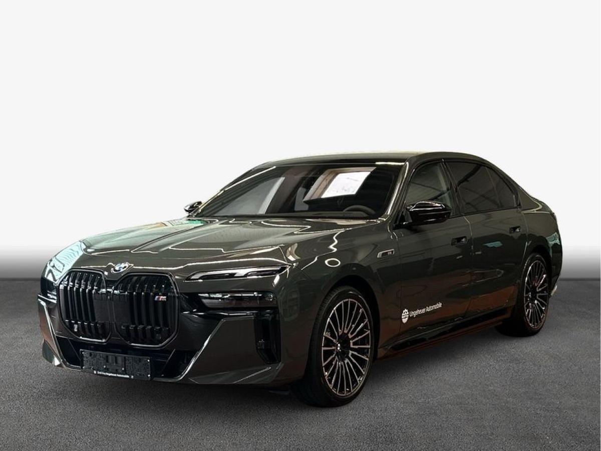 BMW i7