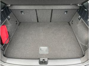 Audi Q2 advanced 35TDI S-tronic / MMI-Navi+, LED, RFK