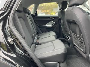 Audi Q3 advanced 35TDI S-tronic / MMI-Navi+, AHK, LED