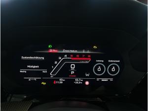 Audi RS3 Limousine / RS-Dynamikpaket / Exclusive Kreide / Schalensitze / Carbonpaket