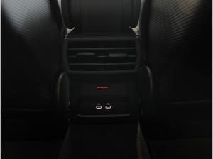 Audi RS3 Limousine / RS-Dynamikpaket / Exclusive Kreide / Schalensitze / Carbonpaket