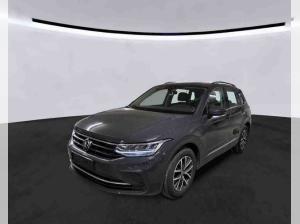 Volkswagen Tiguan 1.5 TSI AHK+STANDHEIZUNG+NAVI+AHK+ACC+SHZ