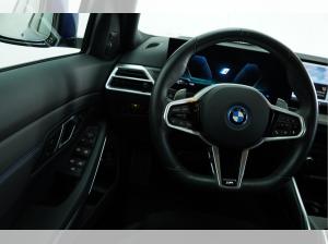 BMW 330 e Touring M Sport 360 GRAD KAMERA,AHK,PGSD,EL. SITZE,HUD,H/K SOUND