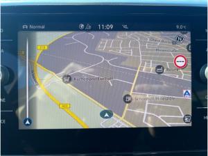 Volkswagen T-Roc 1.5 TSI DSG R-LINE +AHK +LED +ACC +RKAM +V