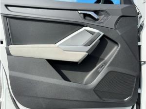 Audi Q3 SUV advanced 35 TFSI S tronic AHZV LED SW