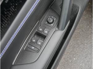 Volkswagen Tiguan R-Line 2.0 TSI AHK Kamera Pano DCC
