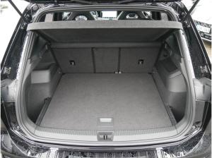 Volkswagen Tiguan R-Line 2.0 TSI AHK Kamera Pano DCC