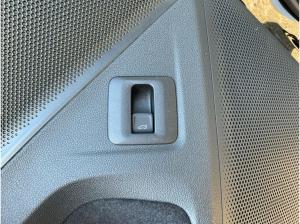 Volkswagen Tiguan Elegance 1.5 eTSI DSG Allwetterreifen Kamera Navi Keyless AHK Klima ACC