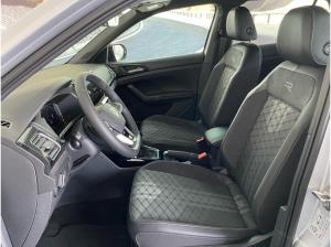 Volkswagen T-Cross 1,5 TSI DSG R-line AHK+IQ.LIGHT+NAVI+RFK+SHZ