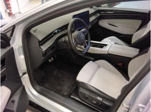 Volkswagen ID.7 Tourer Pro +WÄRMEPUMPE+AHK+KAMERA+