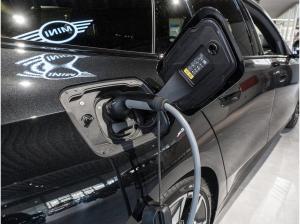 BMW i5 eDrive40 Touring M Sport Pro Innov.Pak. DA Prof AHK Pano LKH B/W