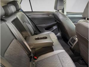 Volkswagen Golf 1.5 eTSI Goal DSG Matrix AHK Navi ACC RFK