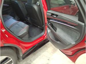 Volkswagen ID.7 Tourer GTX - Interieur und Exterieur Plus Paket + PANO / 8-fach Bereift