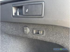 Volkswagen Passat Variant 2.0 TSI R-LINE DSG AHK PANO KAM