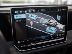 Volkswagen Tiguan R-Line 2.0 l TDI DSG Pano AHK Kam.