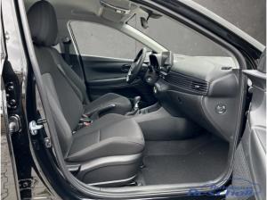 Hyundai BAYON 1.0 T-GDI (100 PS) 6-MT 2WD Select Navi Apple CarPlay Android Auto Fahrerprofil