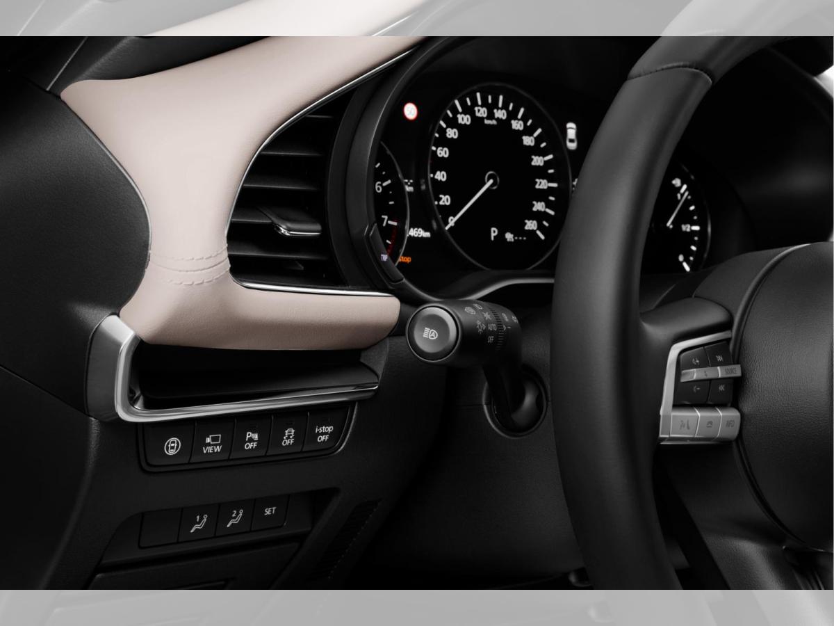 Mazda 3 LIMOSINE 2.5L E-SKYACTIV G 6AT FWD EXCLUSIVE-LINE2.5L E-SKYACTIV G FWD