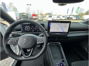 Volkswagen T-Roc 1.5 eTSI R-Line SHZ+PDC+RFK+LED+CARPLAY