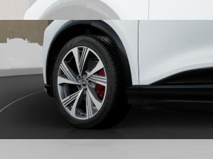 Audi Q6 e-tron *MATRIX*AHK*HUD*SOUND*ACC*SZH* AHK Virtual W-Pumpe